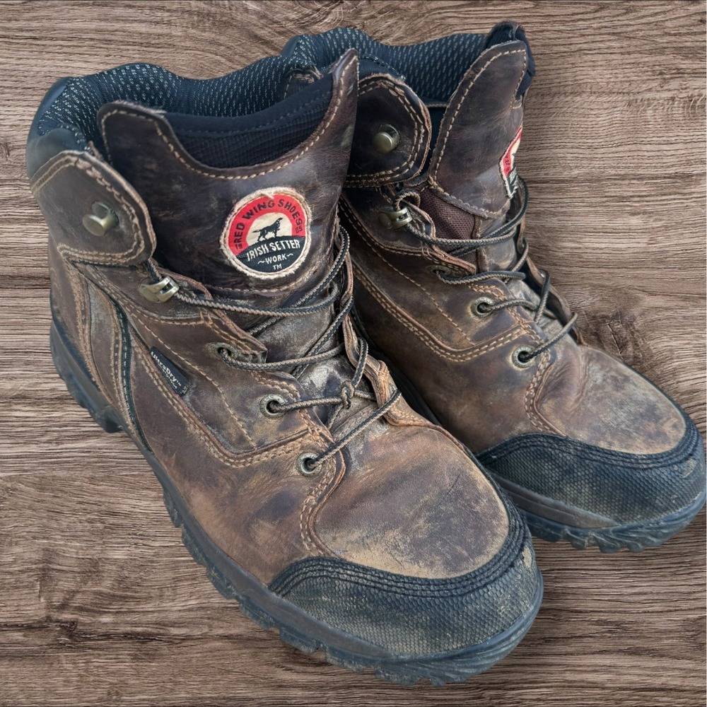 Red Wing Irish Setter Women's  83200 6" Lace-Up Safety Toe Work Boot Size 9.5‎